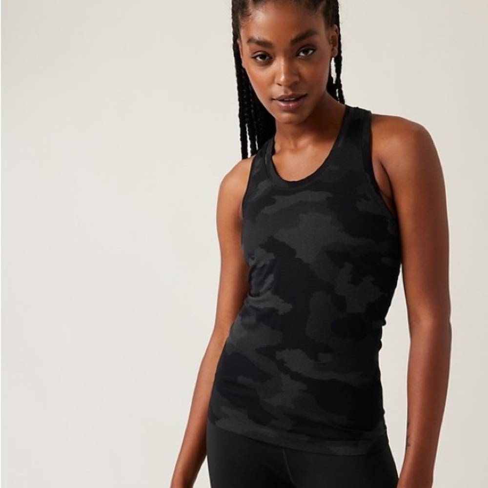 NWT Athleta Momentum Seamless Tank, camouflage